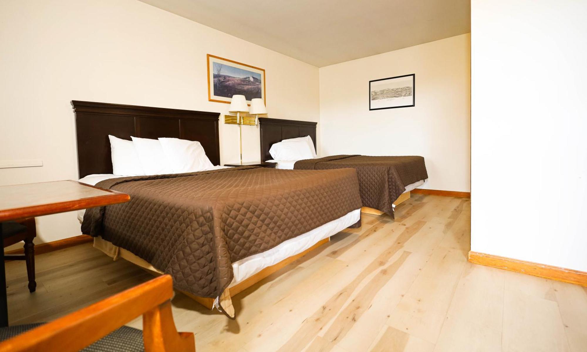 Chatham Travel Lodge Old Chatham Eksteriør bilde